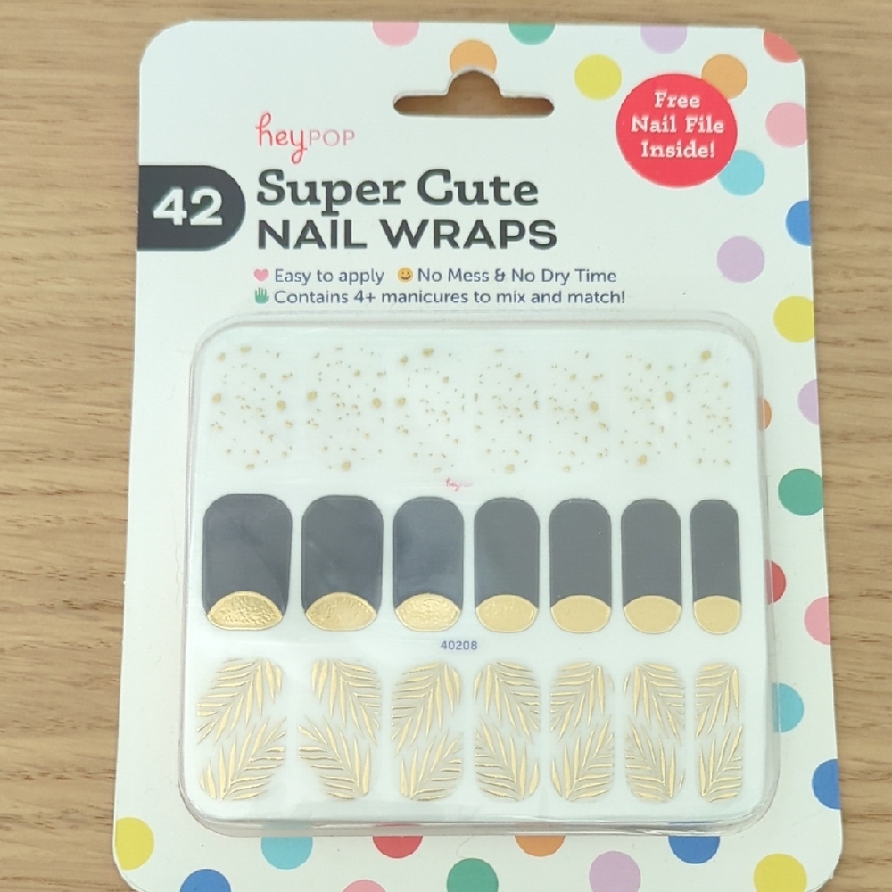 Black and Gold Nail Wraps